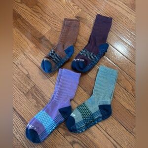 Bombas youth size crew socks, 4 pairs size Y12-3